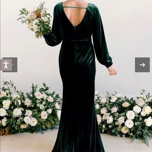 Revelry Vera velvet bridesmaid dress in classic emerald size 6 regular length